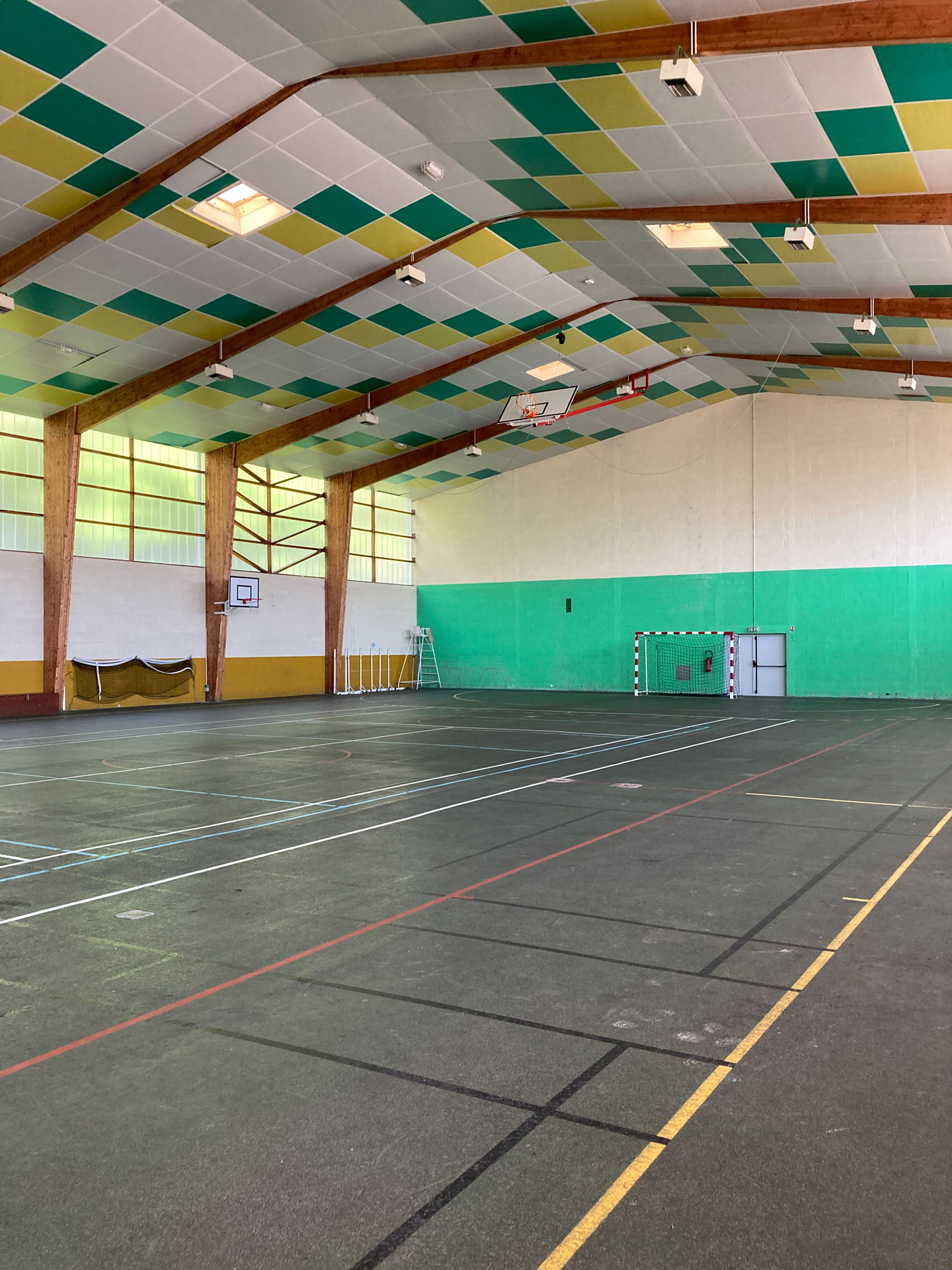 Espace sport collectif de la salle omnisport de st Anne